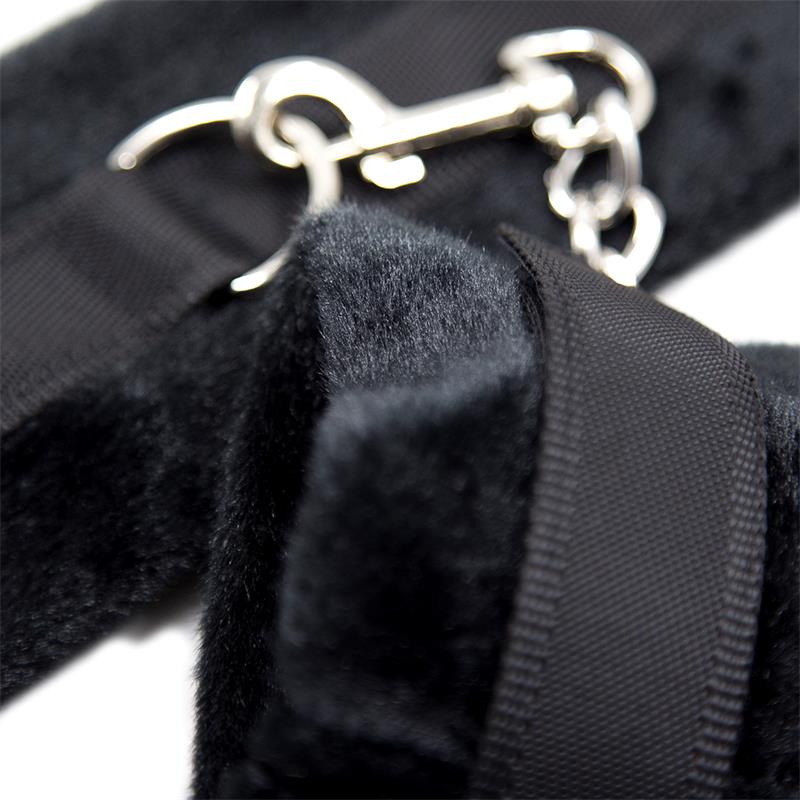 INTOYOU BDSM LINE HANDCUFFS WITH VELCRO WITH LONG FUR PURPLE FI-463