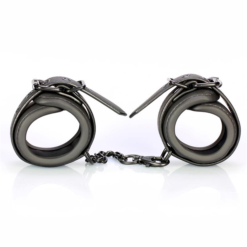 INTOYOU BLACK HANDCUFFS VEGAN LEATHER BS-051