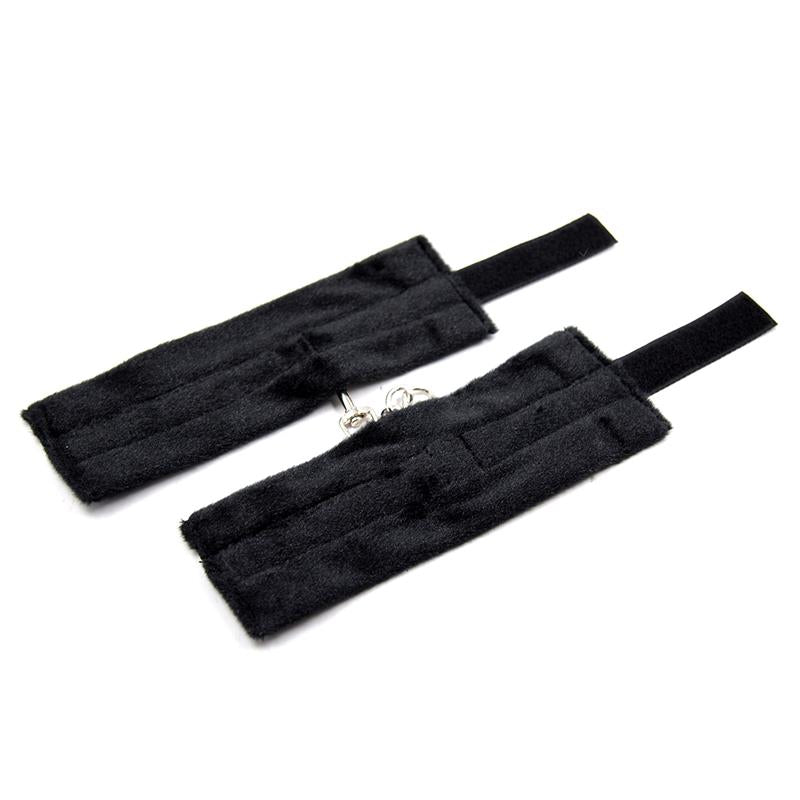 INTOYOU BDSM LINE HANDCUFFS WITH VELCRO WITH LONG FUR PURPLE FI-463